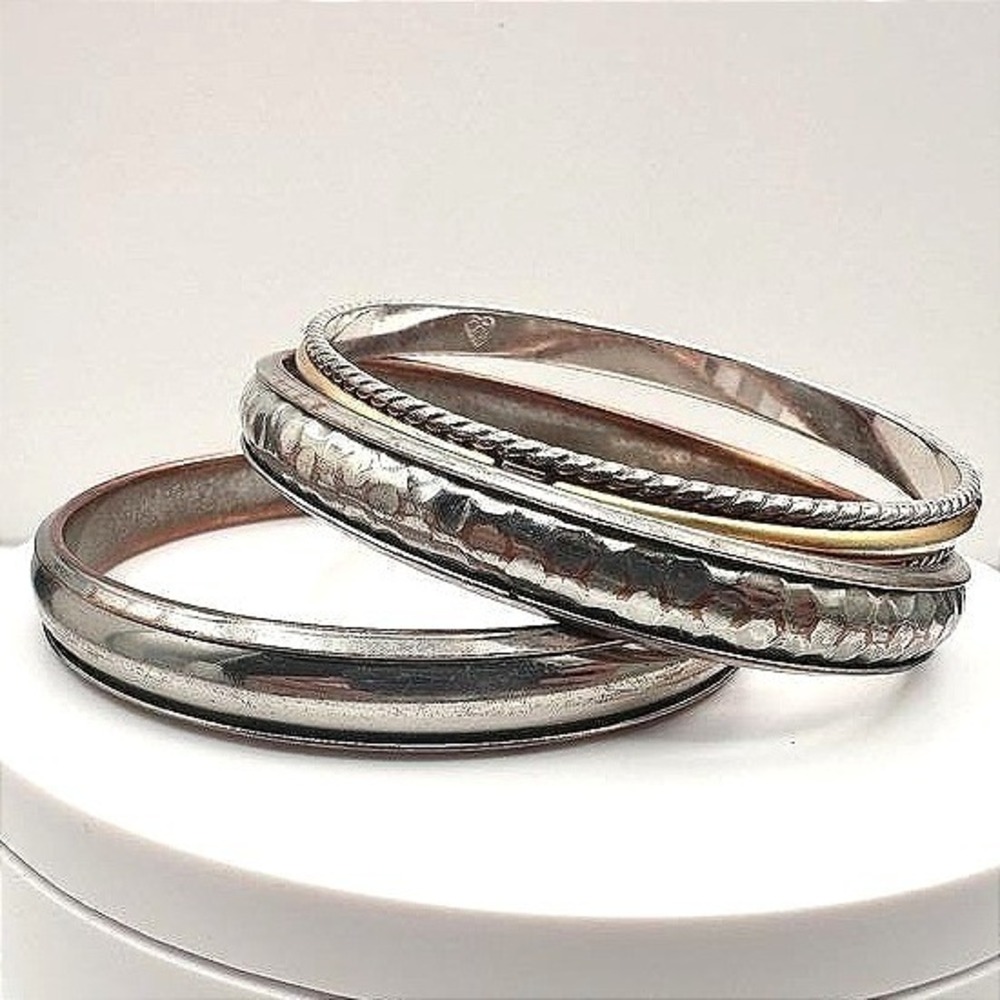 Vintage 80s 90s Metal Bangle Bracelet Set Silver Tone Textured‎ Women's Jewelry